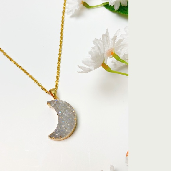 18k gold plated moon druzy necklace (Final price ) - Picture 2 of 3